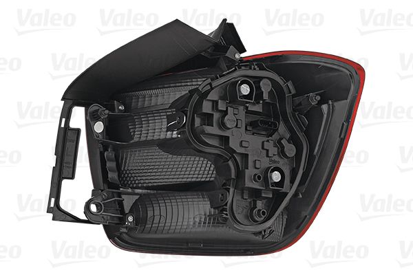 VALEO_REARLAMP_044646_02.JPG