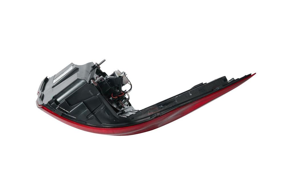 REAR LIGHT_048721_02.JPG
