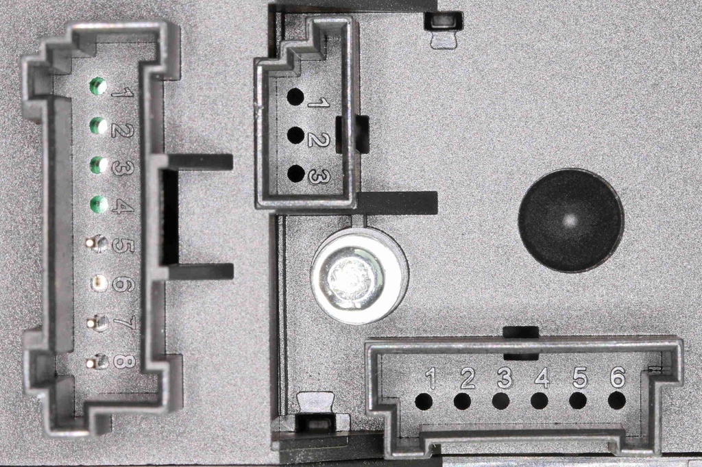 V30-73-0155_03.JPG