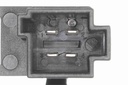 V30-73-0087_03.JPG