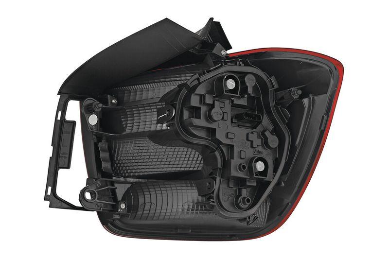 REAR LIGHT_044646_02.JPG
