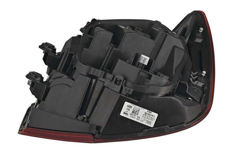 REAR LIGHT_047087_03.JPG