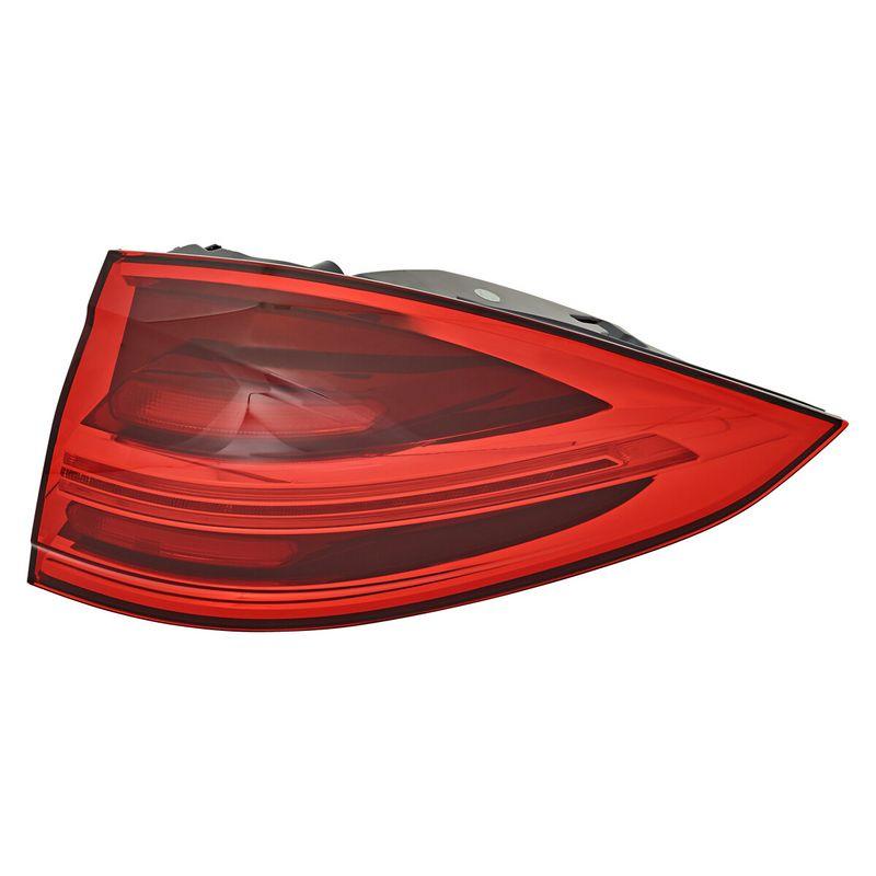 REAR LIGHT_045450_01.JPG