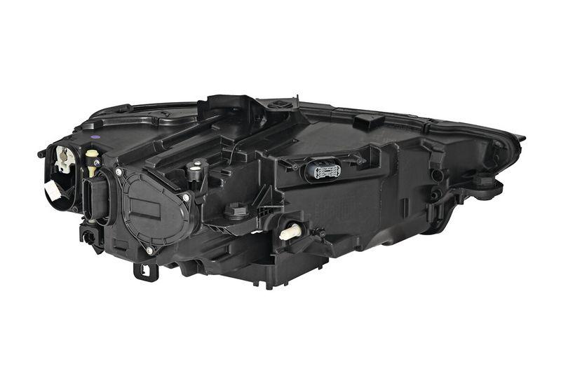 HEADLAMP_046828_02.JPG