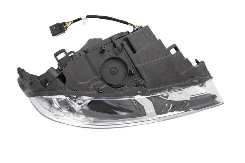 HEADLAMP_045204_03.JPG