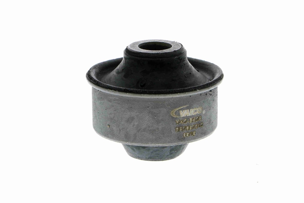 CONTROL ARM BUSH FRONT OUTER VAICO PSA