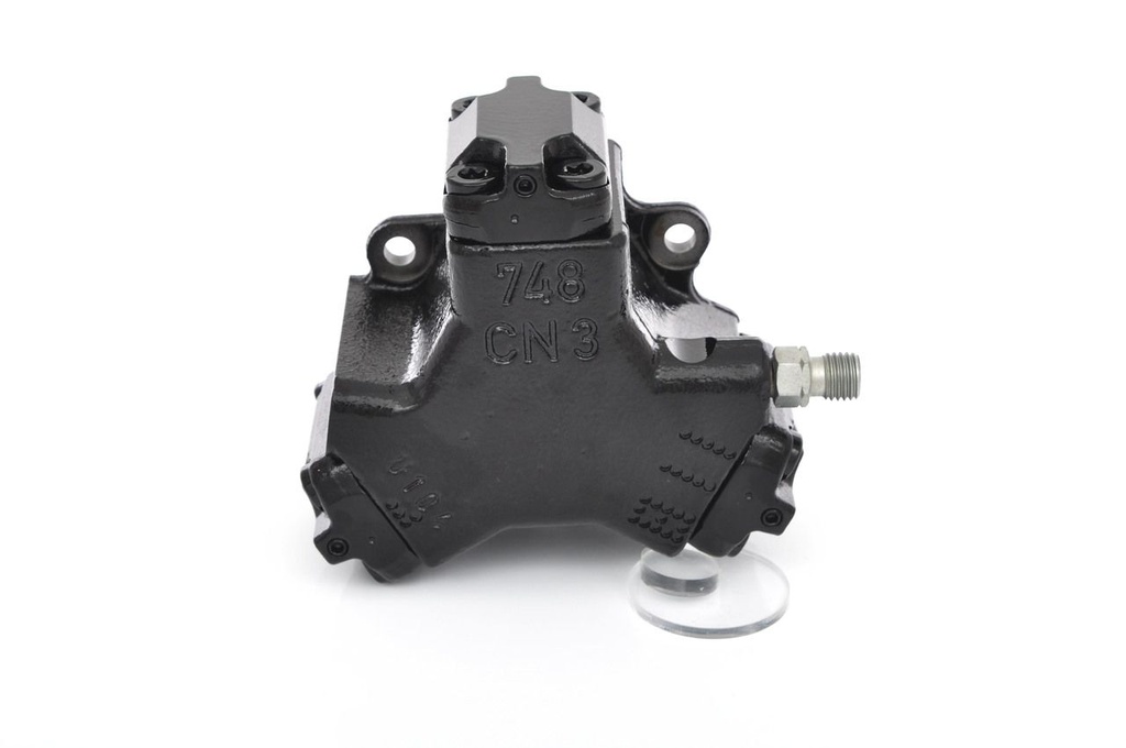 HIGH PRESSURE FUEL PUMP BOSCH MERC