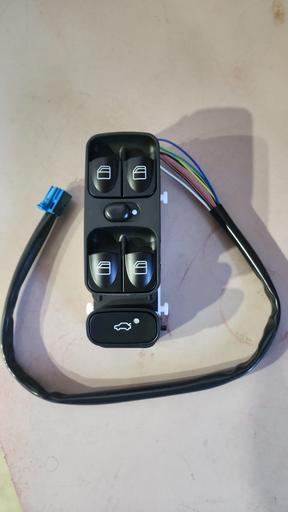 [19463] WINDOW SWITCH PACK OSSCA MERC